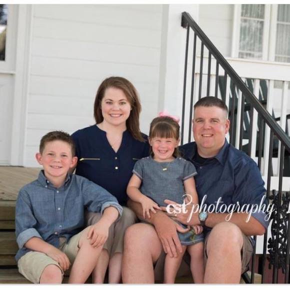 Meet your Posher, Kimberly - Picture 1 of 1